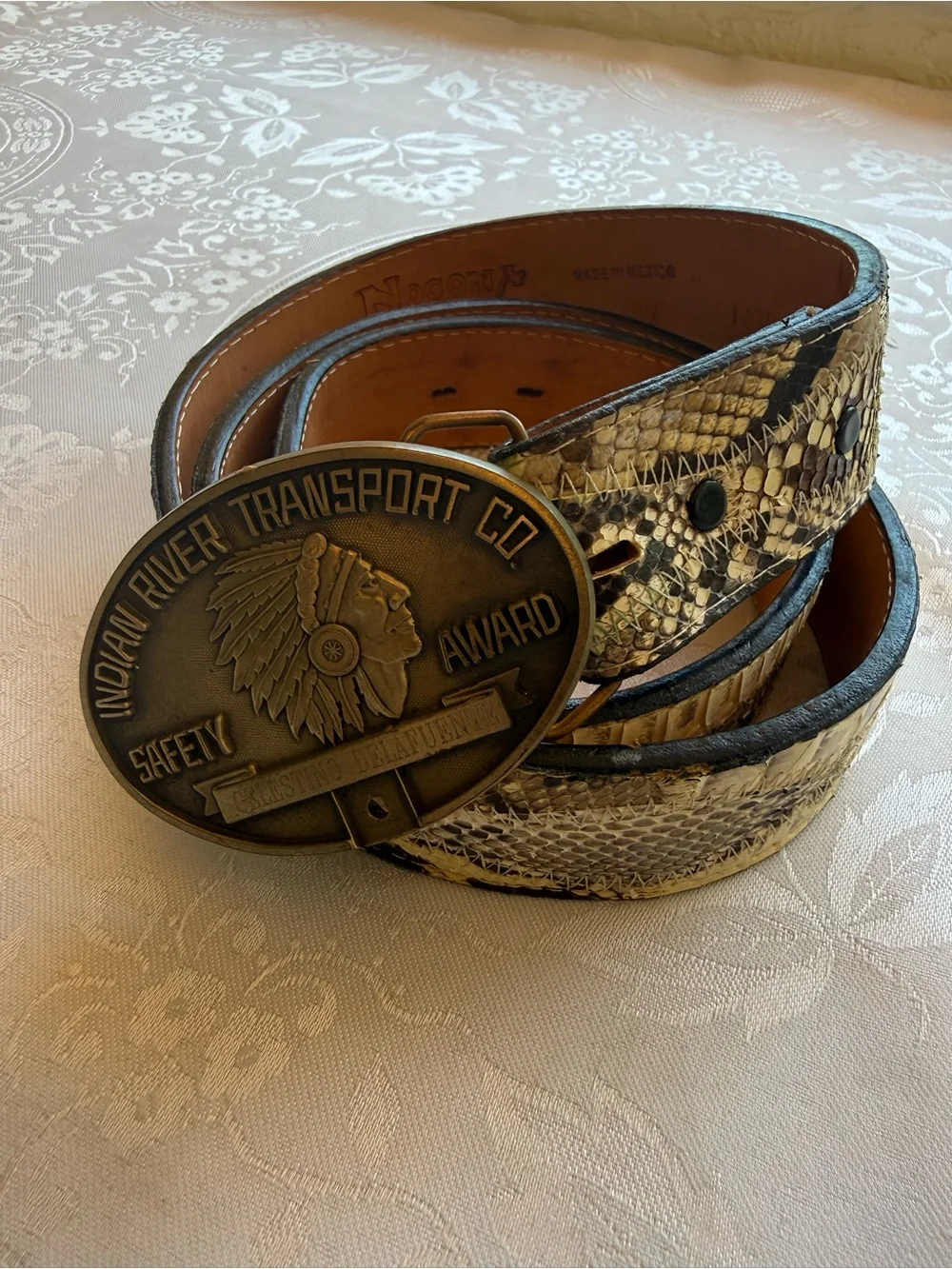 NoconA Belt Co. Genuine Snake Skin Leather Belt Men’s Size 40 Native Buckle